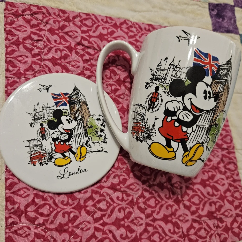 London Disney Mickey Mouse Cup with Coaster - Picture 4 of 4